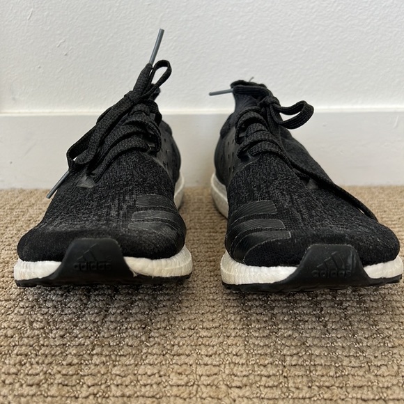 Adidas UltraBoost Uncaged Carbon, Size 10, Limited Edition - Picture 6 of 6